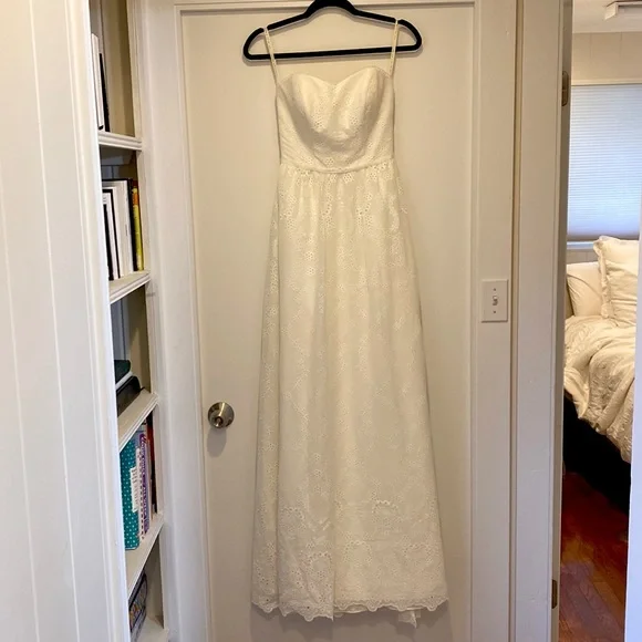 David's Bridal | Dresses | Davids Bridal Classic Strapless Wedding Dress |  Poshmark